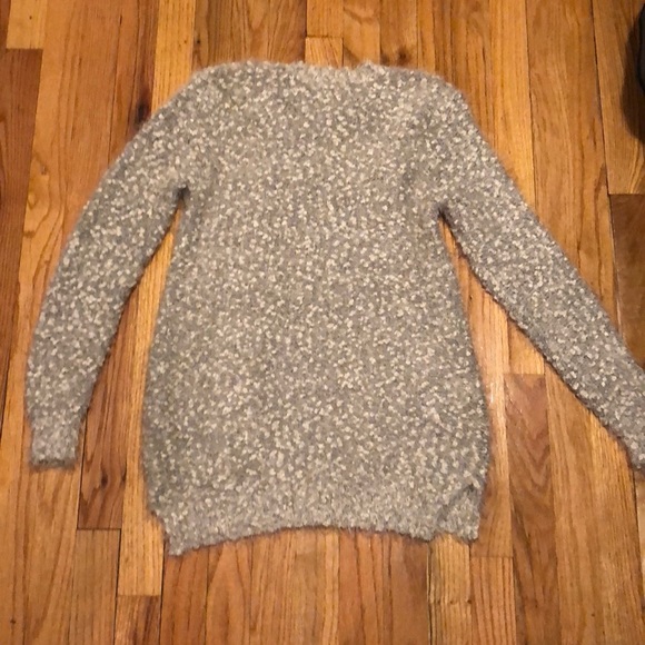 🍂cozy and fuzzy sweater!! - Picture 4 of 6